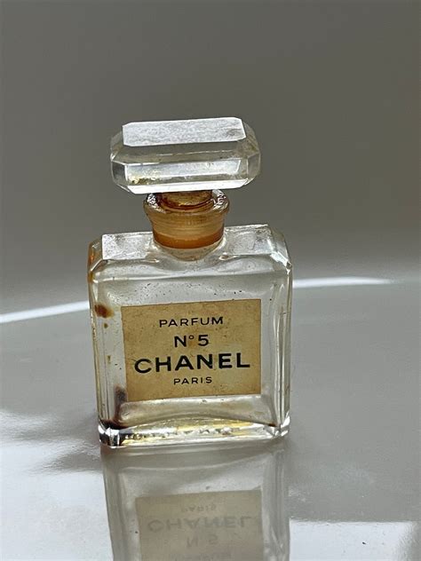 Chanel perfume bottle date